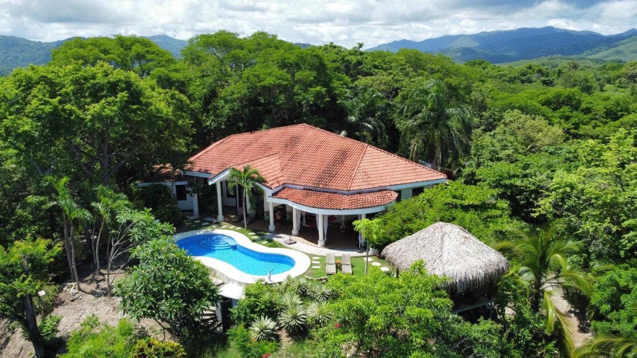 Villa Martina Palmgarden Samara Bagian luar foto
